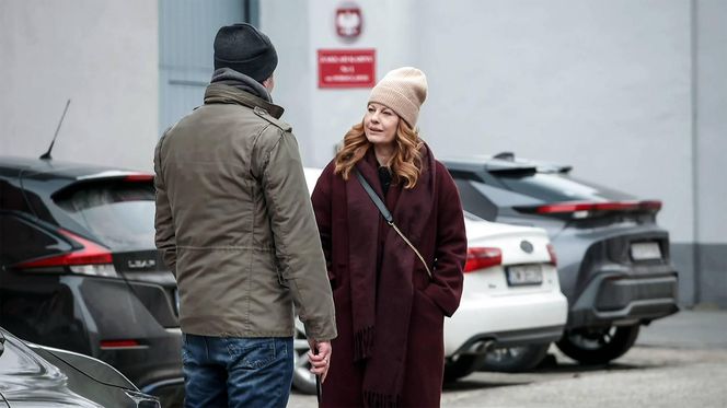 	Pierwsza miłość odc. 3988.  Janek (Maciej Mikołajczyk), Teresa (Ewa Skibińska)