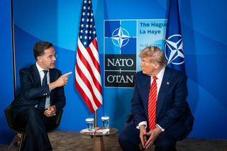 Donald Trump na szczycie NATO w Hadze 