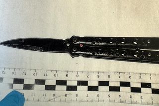 Nożownik zatrzymany. 23-latek brutalnie zaatakował na Śródmieściu