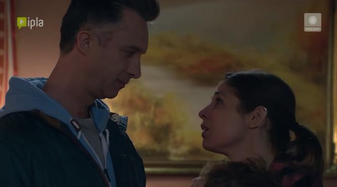 Pierwsza miłość odc. 2301. Kinga (Aleksandra Zienkiewicz), Artur (Łukasz Płoszajski)