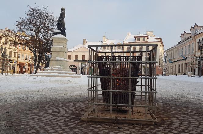 RZESZÓW: Potrzebujesz się ogrzać? Ratusz postawił koksowniki! [WIDEO]