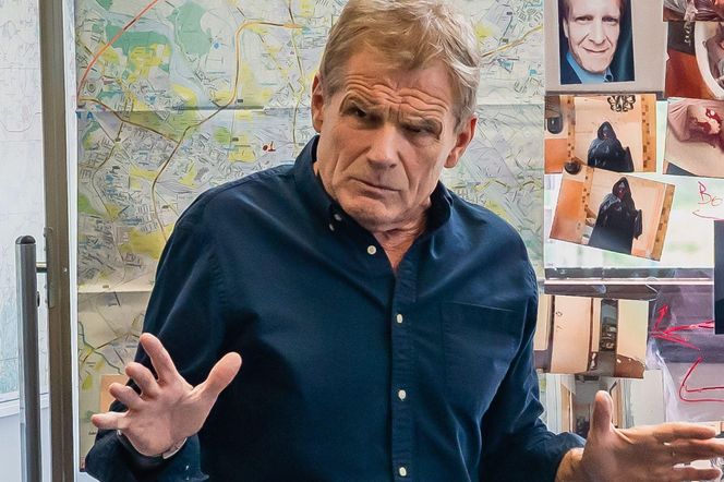 Sprawiedliwi - Wydział Kryminalny, odcinek 1007: Anna Jankowska potajemnie kontaktuje się z Kubisem, by przekazać mu ostrzeżenie od matki