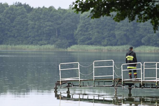 Tragiczny finał poszukiwań 16-letniego chłopca. Ciało wyłowione z jeziora