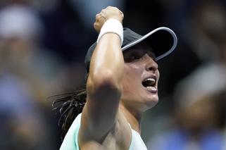 Iga Świątek - Sabalenka O KTÓREJ GODZINIE gra Iga Świątek półfinał dzisiaj US Open Znów trzeba zarwać noc, Polka zagra nad ranem! KIEDY gra Iga Świątek 1/2 finału