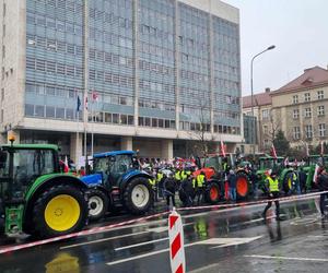 Rolnicy protestują. Utrudnienia na drogach w całej Polsce