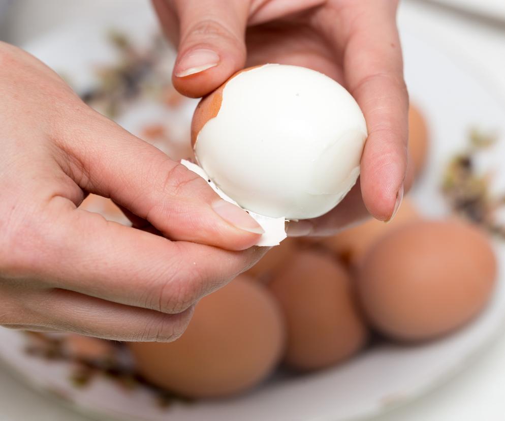 Jak łatwo obrać jajko?