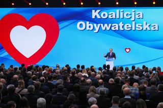 Tusk ogłosił: Dzisiaj się jednoczymy, bo rozumiemy, że nie chodzi tylko o walkę o władzę. Tu chodzi o absolutnie fundamentalne rzeczy