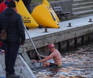 Wskoczyli do lodowatej Brdy! Za nami zawody FOCUS Ice Swimming Bydgoszcz Festival 2024