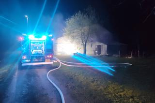 Koszmar w Kozłówku. W ogniu zginęła 30-letnia kobieta. Dwoje dzieci trafiło do szpitala