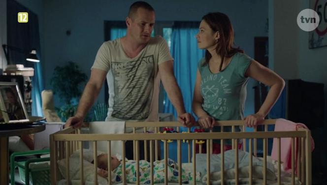 Lekarze 3 sezon odcinek 13 (odc. 39). Maks (Paweł Małaszyński), Alicja (Magdalena Różczka)