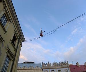 Carnaval Sztukmistrzów w Lublinie. Przyjechali artyści z całego świata. Niesamowity popis umiejętności