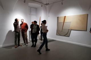 „Schron” Adriana Kolerskiego w Galerii Sztuki im. Jana Tarasina w Kaliszu 