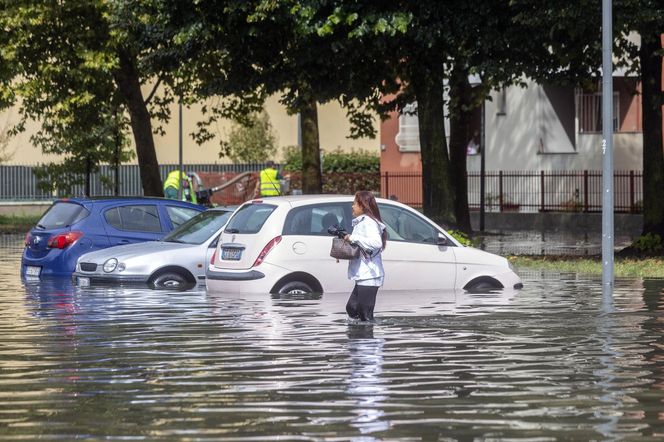 Tysiące ludzi ucieka przed wielką wodą. "Sytuacja skrajnie trudna". Dramat we Włoszech