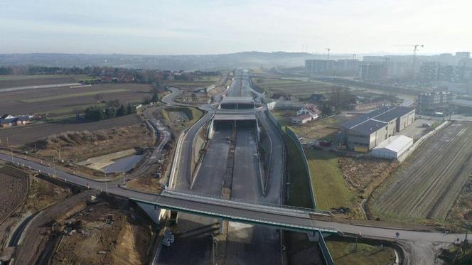 Tunel pod Zielonkami przebity