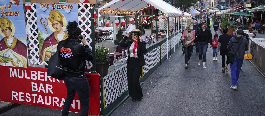 Jedzenie na zewnątrz jeszcze przez rok