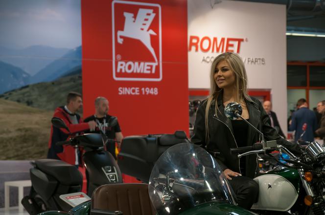 Hostessy na Warsaw Motorcycle Show