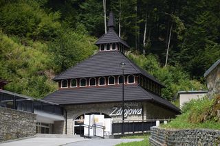 Dziesiątki lat w ruinie. Odradza się serce małopolskiego uzdrowiska