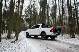 Toyota Hilux Selection 2.4 D-4D 4x4 - pomocnik Świętego Mikołaja