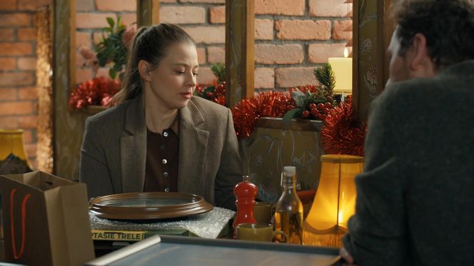 Barwy szczęścia, odc. 3202: Szczepan (Robert Gulaczyk), Gabrysia (Marta Juras)