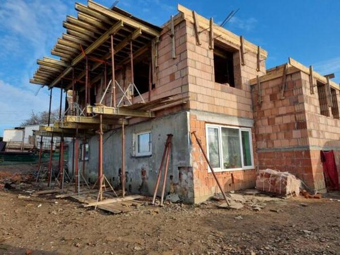 Fundacja Renovo buduje dom dla rodziny z Januszowej