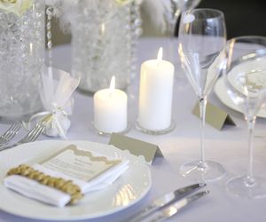 Rozmieszczenie gości przy stole: czym się kierować?