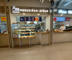 Krzywy Domek w Sopocie już otwarty. Nowy foodhall na mapie Trójmiasta