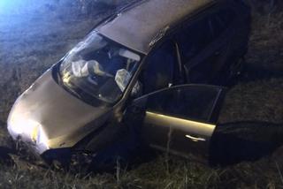 Wypadek na trasie Olkusz-Witeradow. Silnik wyleciał z auta! [ZDJĘCIA]
