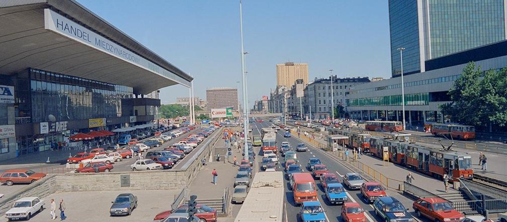 Aleje Jerozolimskie na wysokości Dworca Centralnego, 1993