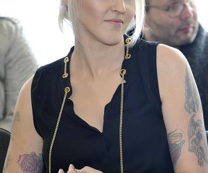 Chylińska nieźle się zmieniła. Duże usta i gładka twarz. Poznajecie ją jeszcze?