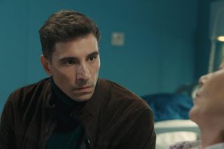 Barwy szczęścia, odcinek 3161. Tomasz (Jakub Sokołowski), Wanda (Maja Barełkowska)