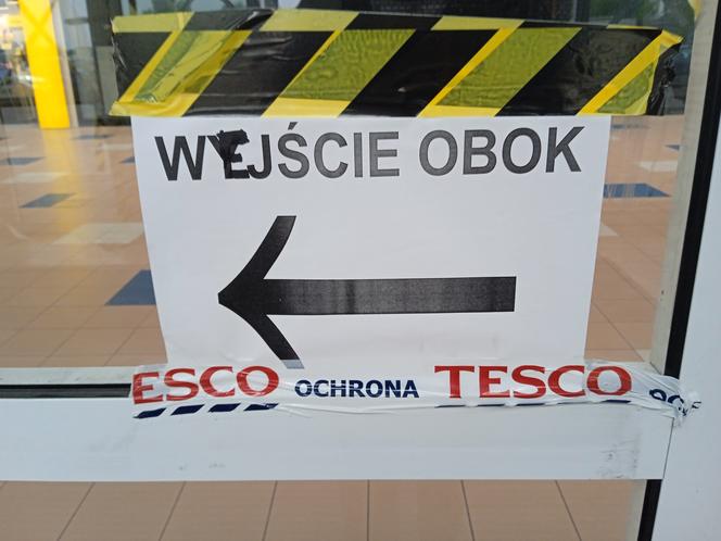 Prace budowlane w centrum handlowym na Serbskiej