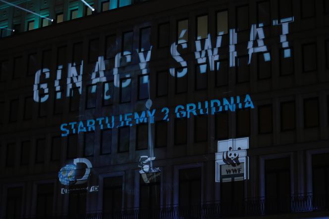 Niezwykły pokaz w centrum Warszawy. #‎StartWith1Thing. RACING EXTINCTION – GINĄCY ŚWIAT