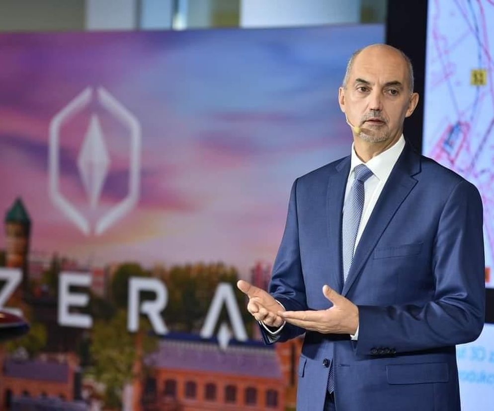 Paweł Silbert walczy o fabrykę Izery. JOG traci inwestorów