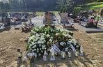 Serce pęka na widok grobu rodziny, która zginęła w wypadku pod Emilianowem