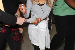Ariana Grande na lotnisku