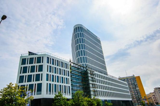 Plac Unii. Biura i galeria handlowa w Warszawie