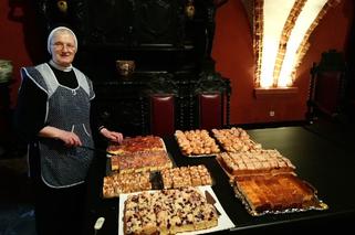 Modlitwa i pyszny rogalik. Siostry zakonne upiekły ponad 200 ciast dla pomorskich medyków 
