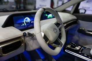 Samochód elektryczny Izera miał być produkowany w Jaworznie