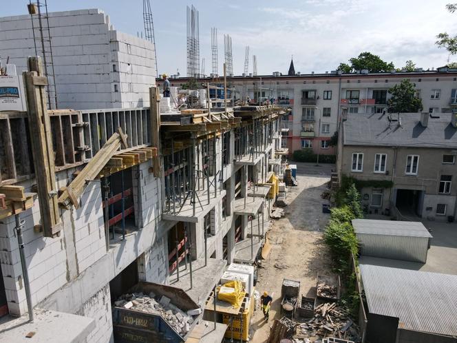Na Przędzalnianej w Łodzi powstaje nowy blok