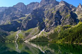 Problemy zdrowotne turystów w Tatrach. Zakopiański szpital alarmuje o dużej liczbie omdleń i problemów żołądkowych