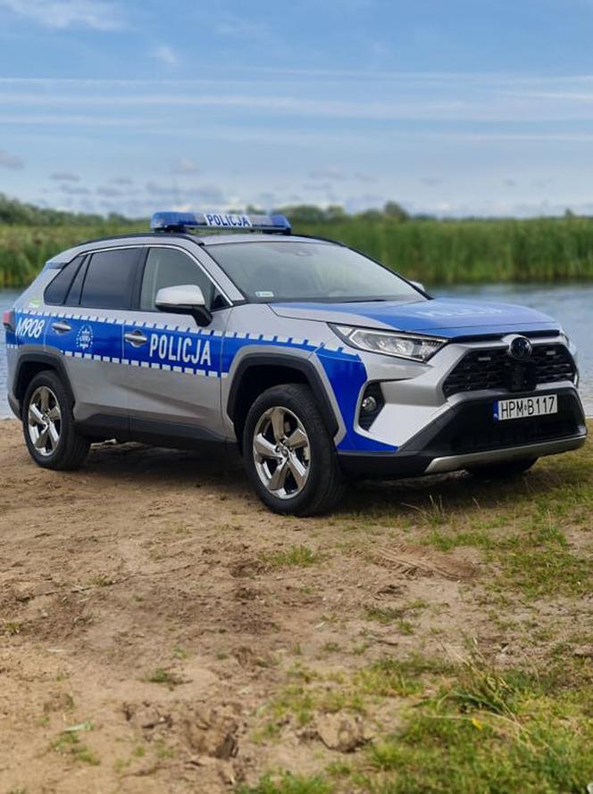 Policyjny radiowóz Toyota RAV4 Hybrid