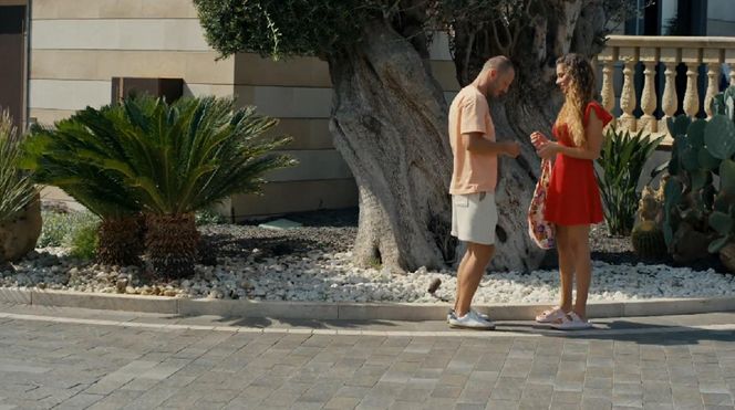 Barwy szczęścia, odcinek 3145. Franek (Mateusz Banasiuk), Emma (Ilenia Tumino)