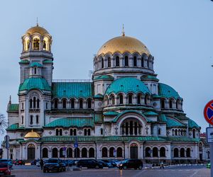 Złote kopuły i majestatyczne góry niecałe dwie godziny od Krakowa. Wystartowały loty na świetny city break 