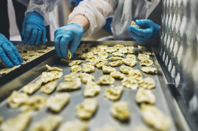 Przygotowanie liofilizowanych pierogów do misji kosmicznej