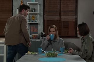 	Pierwsza miłość odc. 4024. Marysia (Aneta Zając), Kacper (Damian Kulec), Melka (Ewa Jakubowicz)