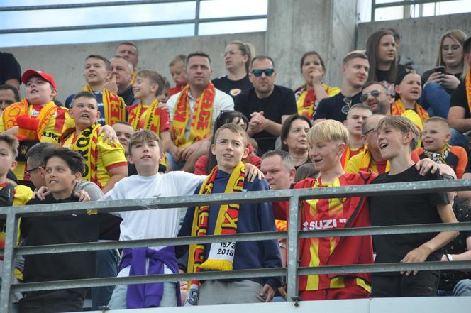 Korona Kielce - Ruch Chorzów. Zdjęcia kibiców na Suzuki Arenie