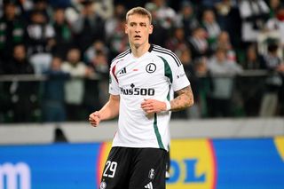 Legia Warszawa wciąż w kryzysie. Taką patelnię zmarnował Mileta Rajović. Kosztował 3 miliony euro