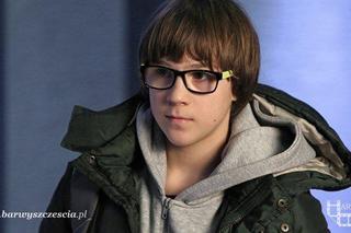 Aktor z serialu Barwy szczęścia diametralnie się zmienił. Trudno uwierzyć, że to on!