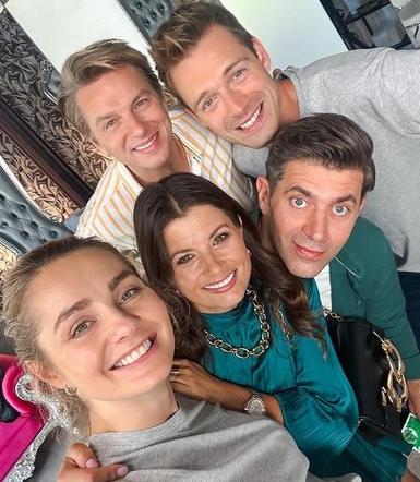 Przyjaciółki 22 sezon. Dorotka (Agnieszka Sienkiewicz), Inga (Małgorzata Socha), Dagmar (Marcin Korcz), Robert (Krzysztof Wieszczek), Andrzej (Adam Adamonis)