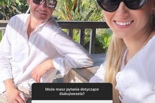 Półnaga żona Rafała Mroczka świeci biblią na plaży! Zdradziła, jak długo modliła się o dobrego męża